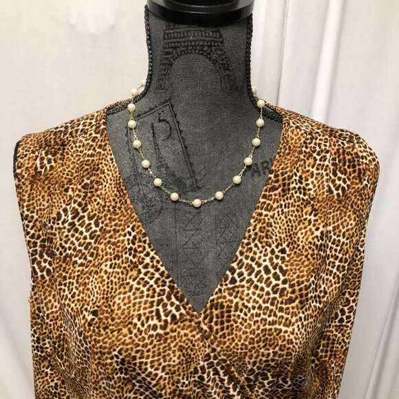 Worthington Leopard Print Wrap Blouse Womens Size Large Sleeveless Stretch Top - Picture 2 of 7